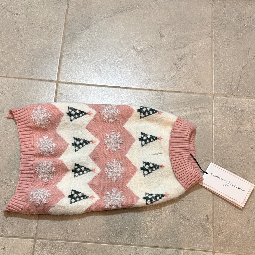 NWT Winter Dog Sweater M